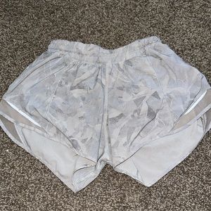 Lulu lemon shorts!